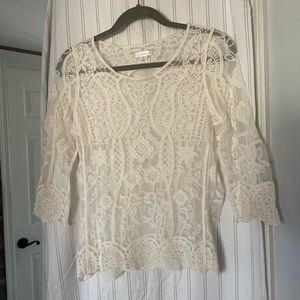 Off white lace top. Brand-Xhilaration. Cute. Size small. Excellent condition.